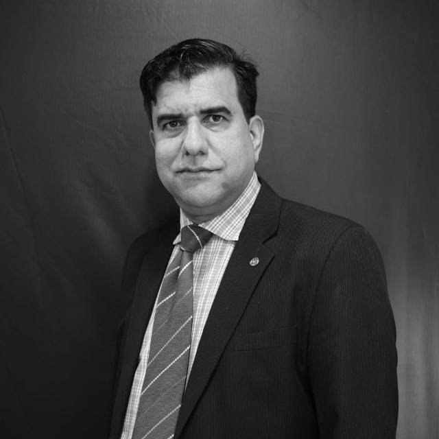 Dr. Zeeshan Ahmed